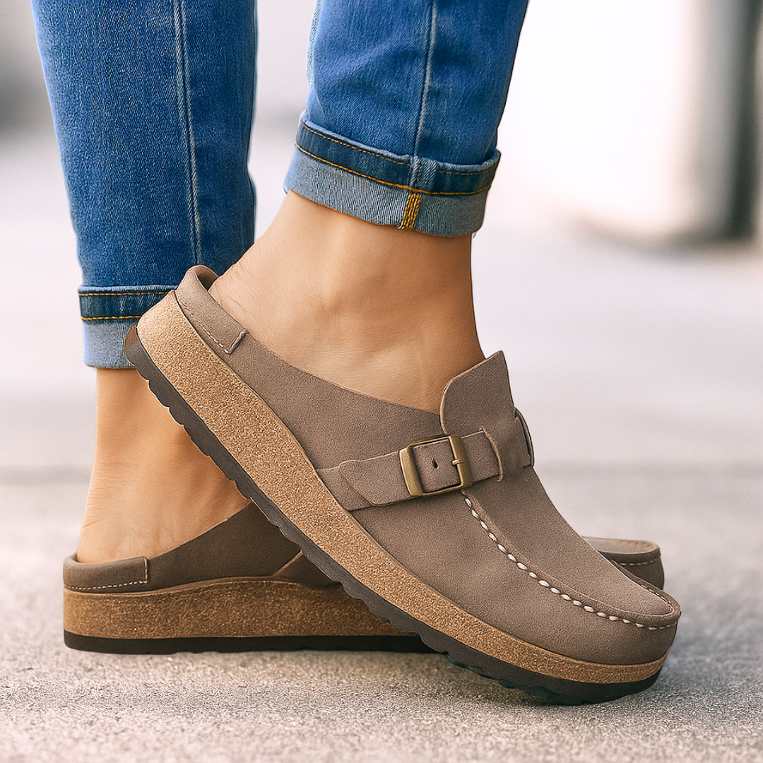 Éméria™ | Women’s Suede Buckle Loafers