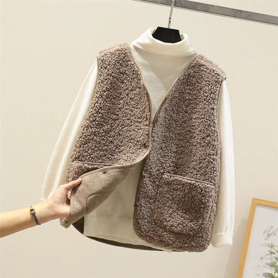 Yara™ | Versatile Chic Wool Vest