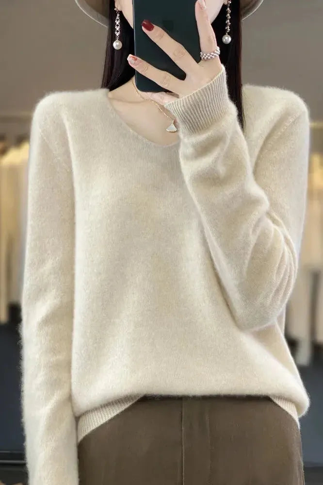 Lioraé™ | Soft V-Neck Cashmere Sweater