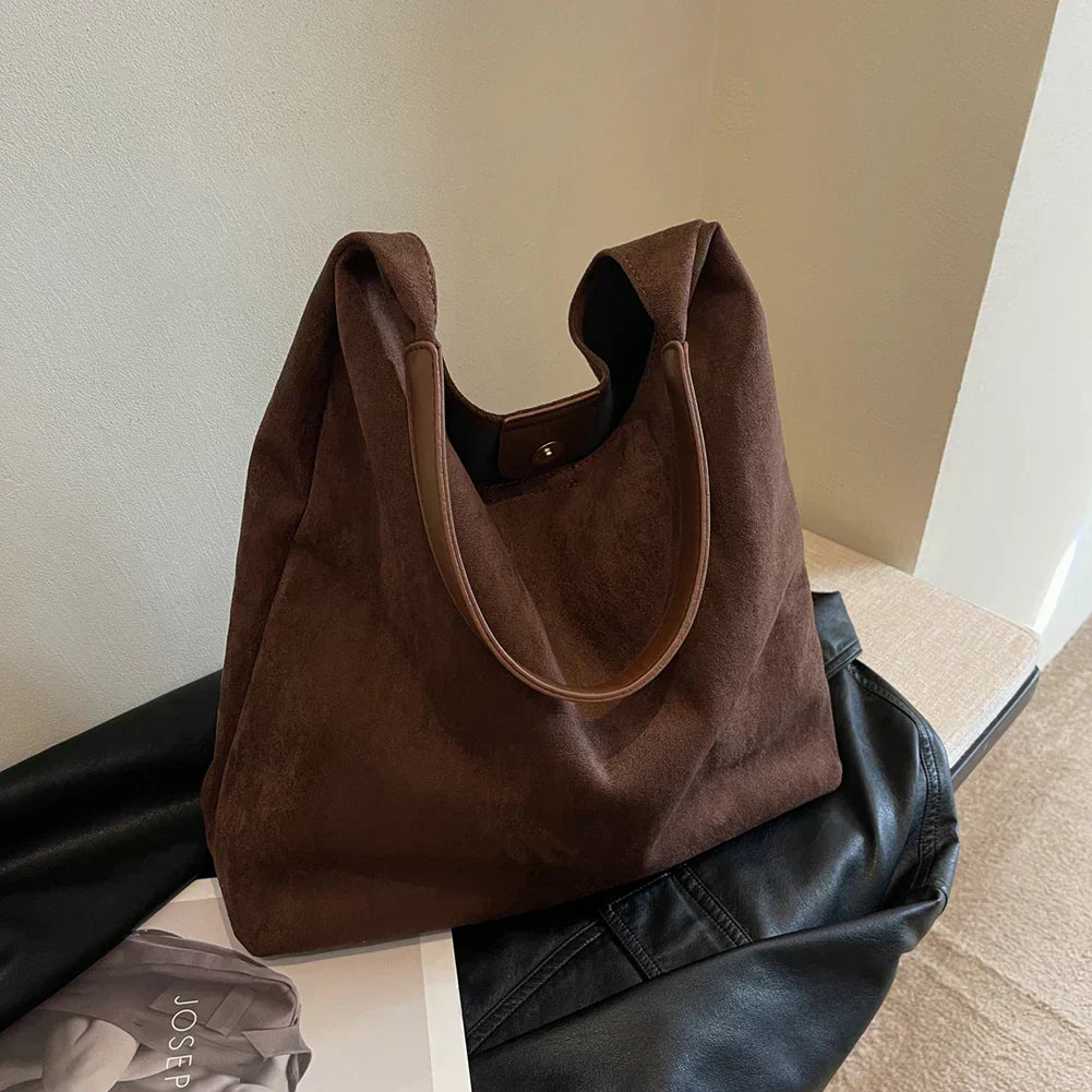 Énora™ | Soft Suede Shoulder Bag