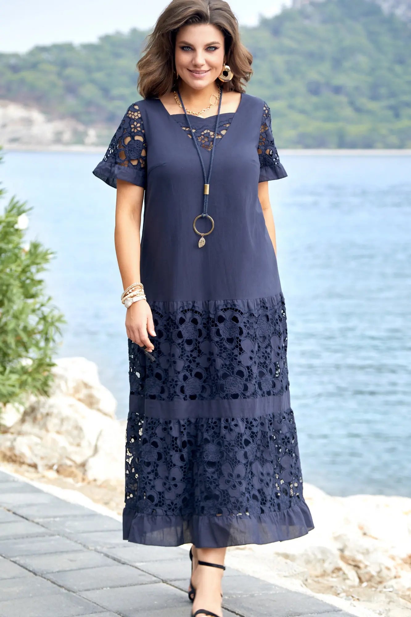 Noréline™ | Navy Blue Lace Maxi Dress