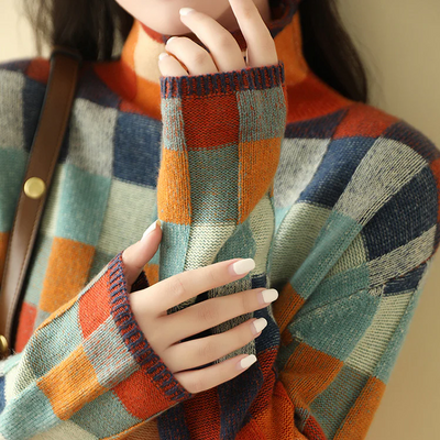 Solérie™ | Retro Check Knit Sweater
