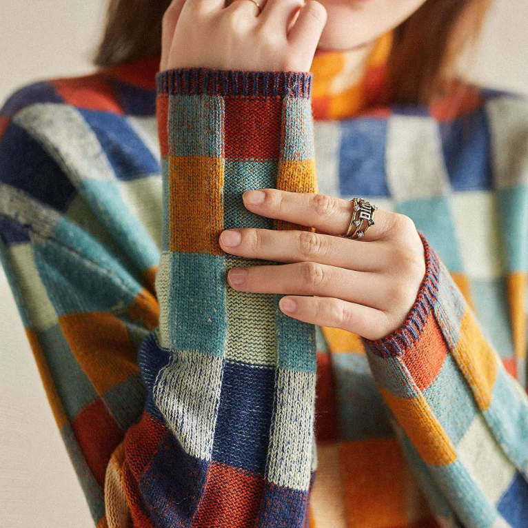 Solérie™ | Retro Check Knit Sweater