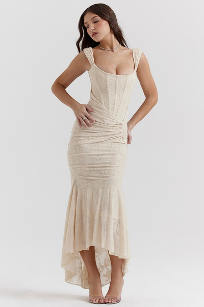 Dalira™ | Sculpted Elegance Maxi Dress