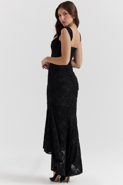 Dalira™ | Sculpted Elegance Maxi Dress