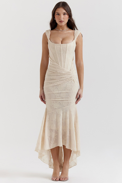 Dalira™ | Sculpted Elegance Maxi Dress
